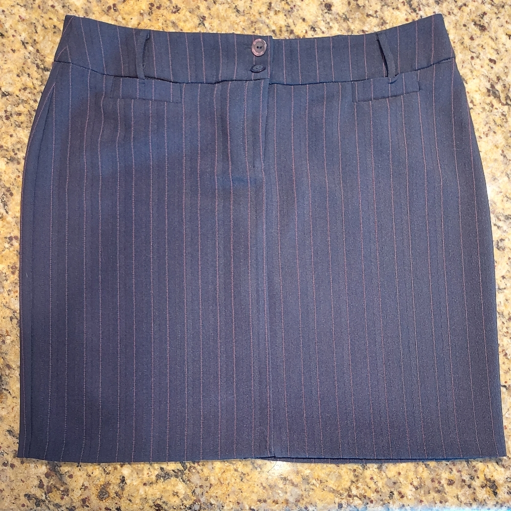 Pinstripe skirt by Daniel Laurent, EUC, size Large